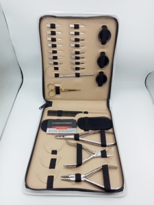 Kit de herramientas para extensiones de cabello con acabado espejo, al por mayor, con logotipo personalizado, que incluye pinzas para microperlas, pinzas de sujeción con velcro y peine para cabello - Product Image 2