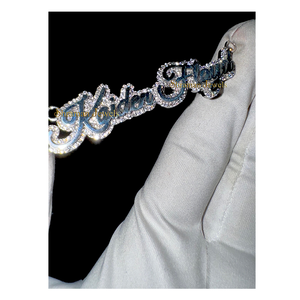 Pendentif personnalisé en argent 925 plaqué rhodium avec nom en écriture cursive, serti de moissanite, style hip-hop, unisexe, cadeau lettre - Product Image 1