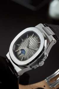 นาฬิกาข้อมือผู้ชาย Alexander Ferros รุ่น 6122S-01 สายหนังแซฟไฟร์ หน้าปัดแบบถัง หนังแท้ กันน้ำ ระบบจักรกล ออโตเมติก แสดงผลแบบอนาล็อก - Product Image 3