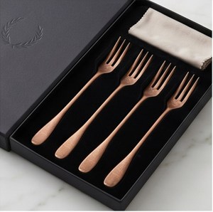 Ensemble de 4 fourchettes en métal finition mate vintage, couverts durables pour mariage et usage domestique quotidien - Product Image 6