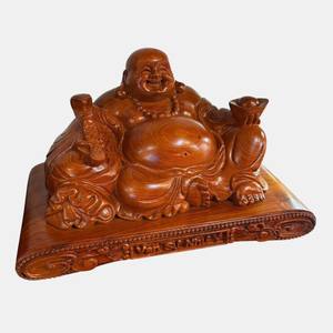 La estatua sentada del Buda Maitreya es exquisitamente tallada en madera de Huong. - Product Image 3