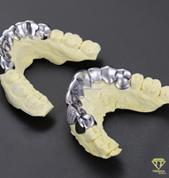 Grillz Personalizados de Panal de Abeja en Plata de Ley S925 con Incrustaciones de Moissanita VVS, Aprobado por el Probador de Diamantes