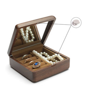 Caja de Joyería Portátil Rectangular de Madera Maciza Personalizada con Tapa Magnética, Forro de Terciopelo, Organizador de Anillos y Collares, Estuche de Regalo - Product Image 1