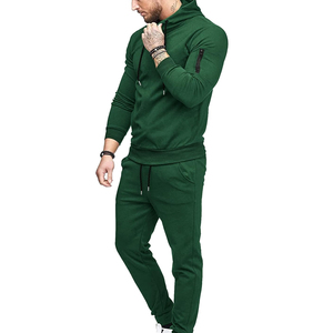 Conjunto Deportivo Verde para Hombre con Capucha, Sudadera Larga Informal de Color Sólido y Pantalones Deportivos con Bolsillos Laterales y Cierre con Cordón - Product Image 3