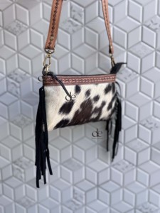 Bolso de mano de cuero de vaca con flecos y grabados de diseño único para mujer, elegante cartera negra, bolso cruzado - Product Image 3