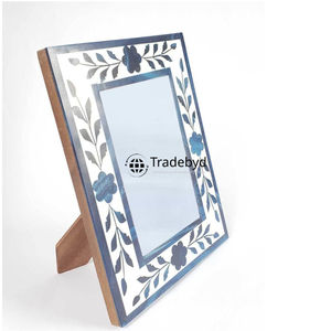 Marco de Fotos Creativo con Incrustaciones de Hueso Hecho a Mano por Diseñadores, con Acabado Brillante, Decoración de Lujo para el Hogar por Tradebyd - Product Image 2
