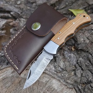 Cuchillo hecho a mano de acero de Damasco con hoja de punta caída y mango de madera, cuchillo de camping de filo recto - Product Image 1