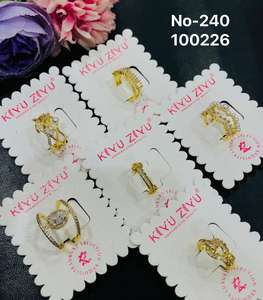 Bagues en acier inoxydable plaqué or avec diamants américains, géométriques, modernes, étanches, pour femmes et jeunes filles - Vente en gros - Product Image 2