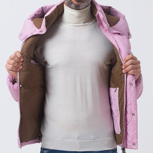 Chaqueta Acolchada con Capucha Rosa para Hombre, Cuello Alto, Cierre de Botones, Resistente al Viento, Informal, de Invierno, Gruesa, Relleno 100% de Fibra de Poliéster - Product Image 4