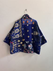 Veste courte en patchwork Kantha faite à la main pour femmes, manteau bohème vintage, veste matelassée - Product Image 6