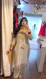 Wedding Occasions India Pakistan Style Traditional Party Wear Ronald Silk Embroidery Sequence Work <b>Top</b> Pant Lace Work Dupatta - Product Image 2
