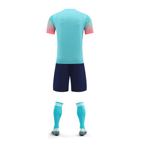 Uniforme de football pour hommes de haute qualité 100% polyester, manches courtes, tissu respirant, uniforme en polyester pour toutes les saisons, coupe athlétique - Product Image 2