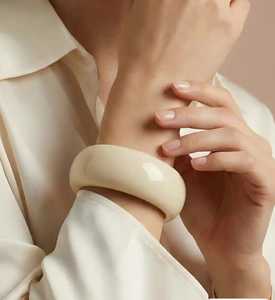 Women's MN Exports Acrylic Resin <b>Bangle</b> <b>Bracelet</b> Round Cut Light Cream Color Fashion Jewelry - Product Image 3