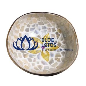 HOT SELLING Eco-Friendly Vietnamese Handmade <b>Pearl</b> Mosaic Coconut Bowl Classic Design Dishwasher Safe for Home Styling Display - Product Image 1