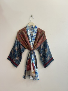 Lot de kimonos indiens en pure soie, peignoirs japonais confortables et doux en soie, robes de chambre florales, tenues de plage, vêtements de nuit pour la maison en été - Product Image 4