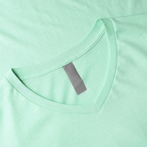 เสื้อยืดคอกวีผู้ชาย ทรงเข้ารูป ผ้าฝ้าย 100% เสื้อยืดแขนสั้น สีน้ำเงินล้วน สไตล์ลำลอง เสื้อถักผ้าฝ้าย - Product Image 5