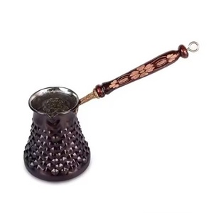 Cafetière turque en cuivre de qualité professionnelle, magnifiquement martelée à la main avec une poignée en laiton pour une infusion améliorée et un café corsé - Product Image 4