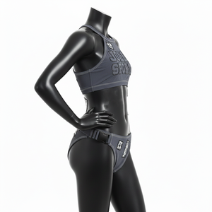 Maillot de bain femme en nylon premium gris foncé avec empiècements contrastants, imprimé silicone, logo personnalisé, sangle à boucle. Bikinis femme. - Product Image 3