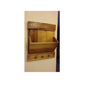 Porte-clés mural en bois de luxe, un compagnon résidentiel suspendu, créé pour inspirer des intérieurs bien organisés avec une beauté murale contemporaine - Product Image 4