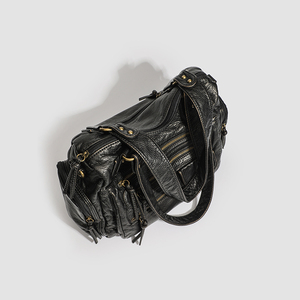 Sac bandoulière messager rétro grande capacité en cuir PU style vintage délavé pour femme, idéal pour les motardes - Product Image 5