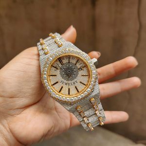 Montre pour homme Spindled Gz Jewelry avec boîtier en diamant, verre saphir, mouvement à quartz analogique 28 mm, fermoir déployant de luxe, moissanite, mouvement ETA - Product Image 2