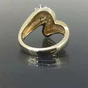 Anillo de Compromiso para Mujer con Moissanita Auténtica de 3 Quilates, Corte Redondo, Plata de Ley, Chapado en Oro, Estilo Vintage, TISHYA DIAMOND - Product Image 5