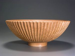 Bol à fruits décoratif en bois fait main pour les intérieurs modernes et rustiques - Product Image 1