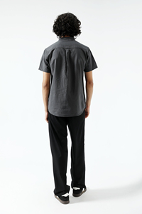 เสื้อเชิ้ตผู้ชายสั่งทำพิเศษ ผ้าฝ้าย 100% ลายการ์ตูน สไตล์วินเทจ ติดกระดุม ผ้าซาติน คุณสมบัติป้องกันขนร่วง บริการ ODM สำหรับฤดูร้อน - Product Image 4