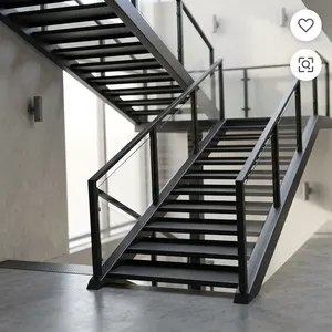 Escalera Metálica Industrial en Arco con Barandilla de Acero Inoxidable, Diseño Moderno para Villa, Hogar u Oficina, Duradera para Interiores - Product Image 1