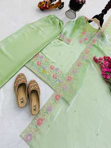 Traje de Seda GMY de Primera Calidad para Fiestas con Bordados Elaborados – Envío Disponible a Todo el Mundo - Product Image 4