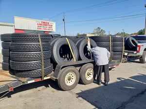 Neumático Comercial de Súper Tracción para Camiones 315/80R22.5 295/75R22.5 12R22.5 315/80R22.5, Radial para Transporte de Carga y Logística - Product Image 4