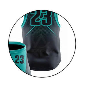 Ensemble de maillots et shorts de flag football personnalisables, fabriqués en tissu à séchage rapide, adaptés aux séances d'entraînement - Product Image 5