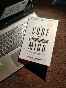 El Código del Mente Extraordinaria de Vishen Lakhiani - Libro en inglés de bolsillo, Guía de educación, mentalidad de éxito y productividad - Product Image 3