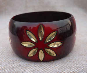 Bracelet en laiton incrusté de résine – Bracelet personnalisé couleur brillante, laiton doré avec incrustation florale, bracelet de luxe, vente en gros - Product Image 3