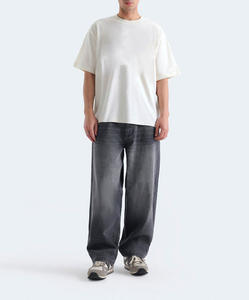 T-shirts de sublimation en gros 100 % polyester blanc, t-shirts unis pour hommes grandes tailles, impression personnalisée de t-shirts - Product Image 4