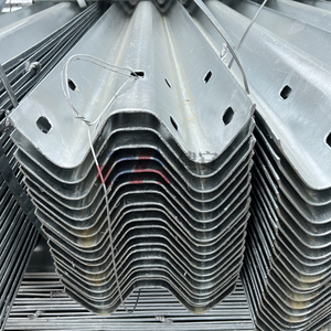 Fornitura professionale di fabbrica in <span class=keywords><strong>1317</strong></span> a buon mercato <span class=keywords><strong>Guard</strong></span> <span class=keywords><strong>rail</strong></span> a caldo zincato S355JR autostrada W trave Guardrail - Product Image 2