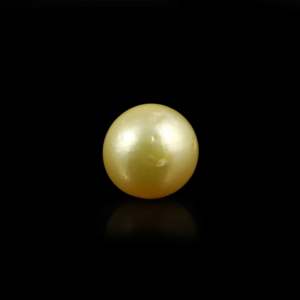 Exquisite 4.65 Carat Golden Pearl Loose Gemstone for Fine Jewelry - Product Image 1