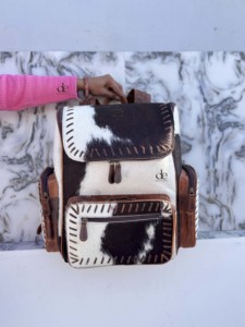 กระเป๋าเป้หนังวัวลายตะวันตก ขนสัตว์แท้ ดีไซน์เก๋ ทันสมัย เหมาะสำหรับนักเรียน  กระเป๋าเป้สะพายหลังแบบ unisex  กระเป๋าดีไซน์เนอร์สุดพิเศษ - Product Image 5