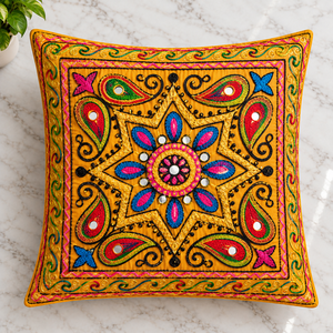 Funda de Cojín Cuadrada Bohemia Bordada Vintage con Diseño Floral Geométrico y Acentos de Espejo, 100% Algodón Ecológico para el Hogar - Product Image 5