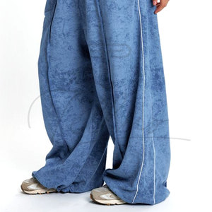 Pantalon de survêtement pour femme de haute qualité, style évasé et ample, en polaire légère, streetwear, taille élastique, poches latérales, 100% coton - Product Image 2