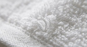 Serviettes d'hôtel de luxe 5 étoiles, logo personnalisé, blanches, 100% coton - Product Image 2