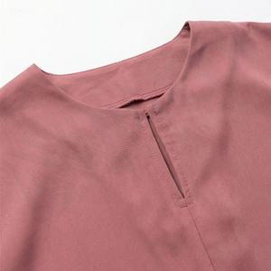 Abaya islámica modesta de alta calidad para mujer, tela personalizada de chifón transpirable, talla grande, diseño en línea A, elegante, color personalizado. - Product Image 4