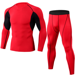 Ensemble de compression BJJ personnalisé pour hommes avec logo frontal imprimé par sublimation dégradé, ajustement moulant MMA pour l'entraînement, extensible dans quatre directions - Product Image 4