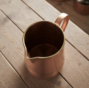 Carafe en cuivre de style classique, durable, au design optimal, accessoires de cuisine, pichet en métal avec poignée, sur mesure - Product Image 4