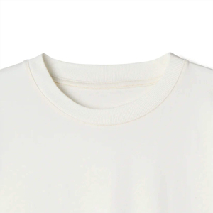 เสื้อยืดคอกลมแขนสั้นสีดำสำหรับผู้ชาย ผ้าคอตตอน 100% ผ้าเนื้อดี พิมพ์ลายโลโก้ด้านหน้าด้วยเทคนิคซิลค์สกรีน ลายตัวอักษร  แบบเป็นทางการ - Product Image 3