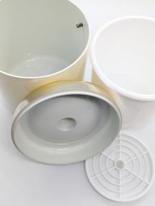 Cubo de Hielo Blanco de Diseño con Asa Dorada para Bares de Lujo en el Hogar, Fiestas, Ocasiones Festivas y Regalos, Hecho en India - Product Image 2