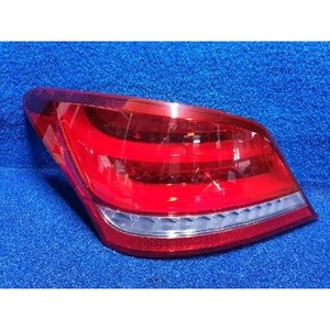 Feu arrière gauche d'occasion Equus 924013N500 - Product Image 1