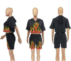 Ensemble d'été 2 pièces pour femme : Crop Top à capuche zippé et Short de motard en coton - Product Image 6