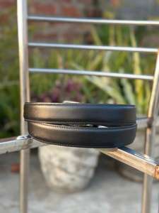 Cinturón Formal de Cuero Genuino Hecho a Mano para Hombre con Hebilla de Hierro Estilo Western, 3.5cm de Ancho y 120cm de Largo - Product Image 2