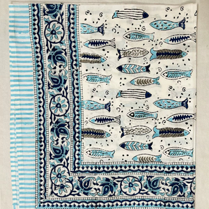Pareo de algodón con estampado de peces acuáticos, ligero, para la playa, ideal para mujeres en todas las estaciones. - Product Image 1